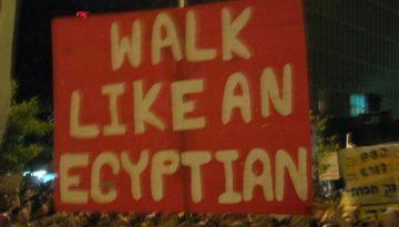 walk_egyptian