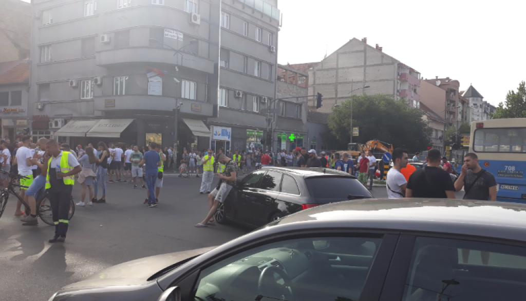 bandicam_2018-06-11_23-01-28-677