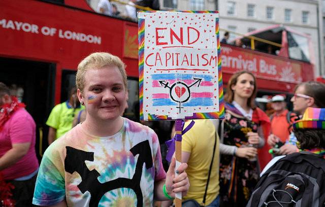 LGBT: Oslobođenje i revolucija