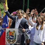 Od humanitarne pomoći do zamračenja cijele zemlje: šta je sljedeće u Trampovom državnom udaru u Venecueli?