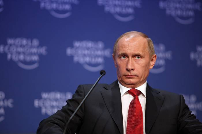 Rusija: Putinov režim napada antifašiste i kreće se ka otvorenoj policijskoj diktaturi