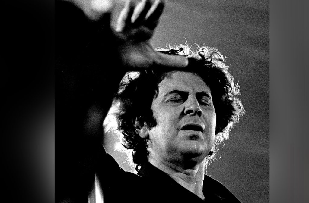 Mikis Teodorakis (1925. – 2021.): život velikog internacionalnog kompozitora i militantnog demokrate