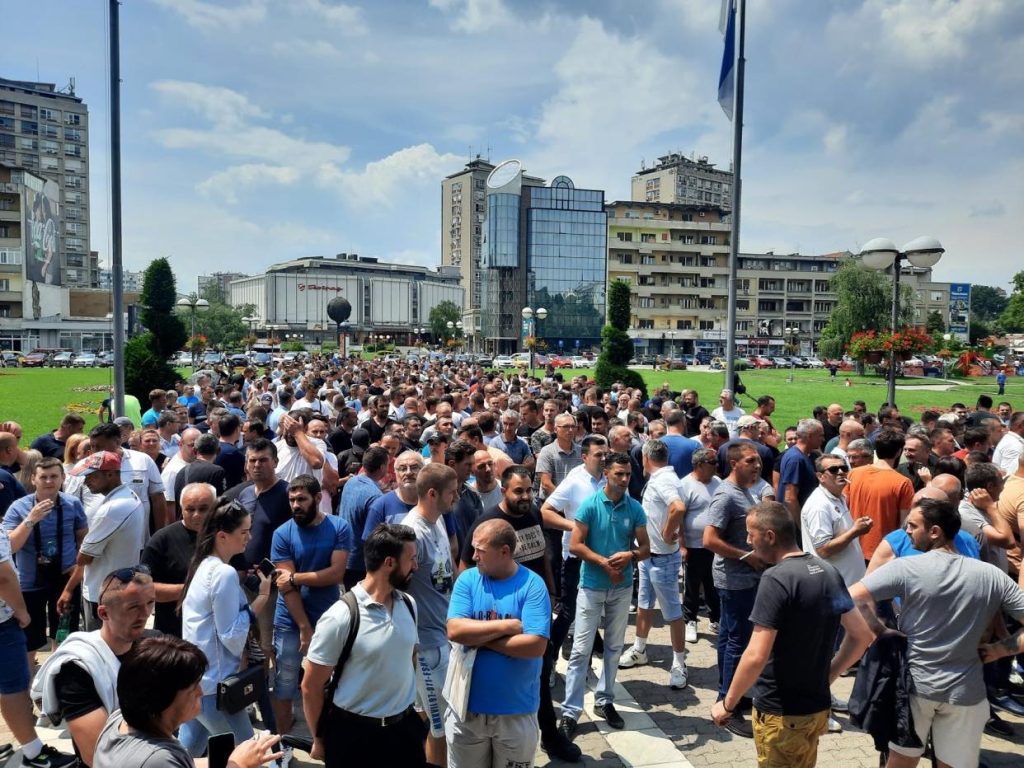 Srbija: Epilog štrajka radnika Fijata Srbija: Epilog štrajka radnika Fijata