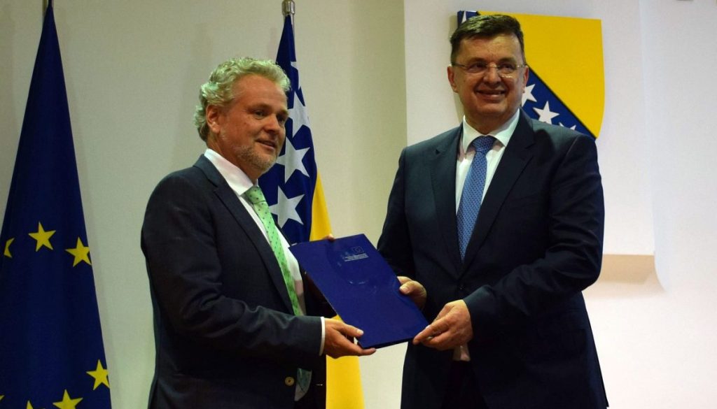 Izvor_-_istinomjer.ba_