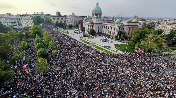 beograd protesti vucic 696x391