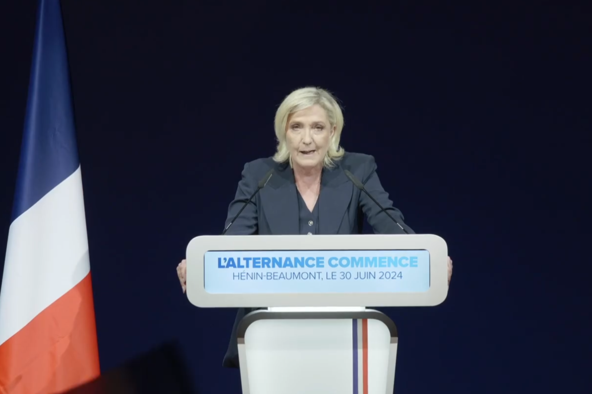 le pen speaking Image fair use