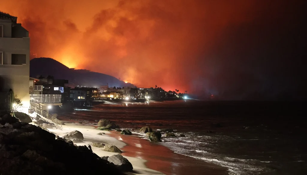 Palisades_Fire_Image-CAL-FIRE_Official-Wikimedia-Commons