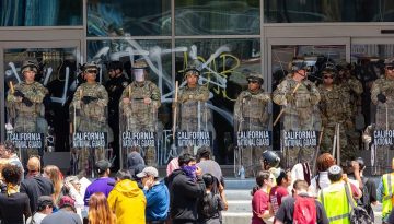 LA_cops_-_wikimedia_commons