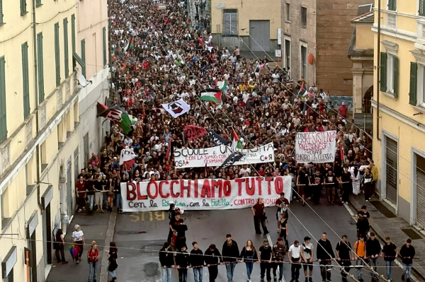 blocchiamo tutto Image palinfoen Twitter 3