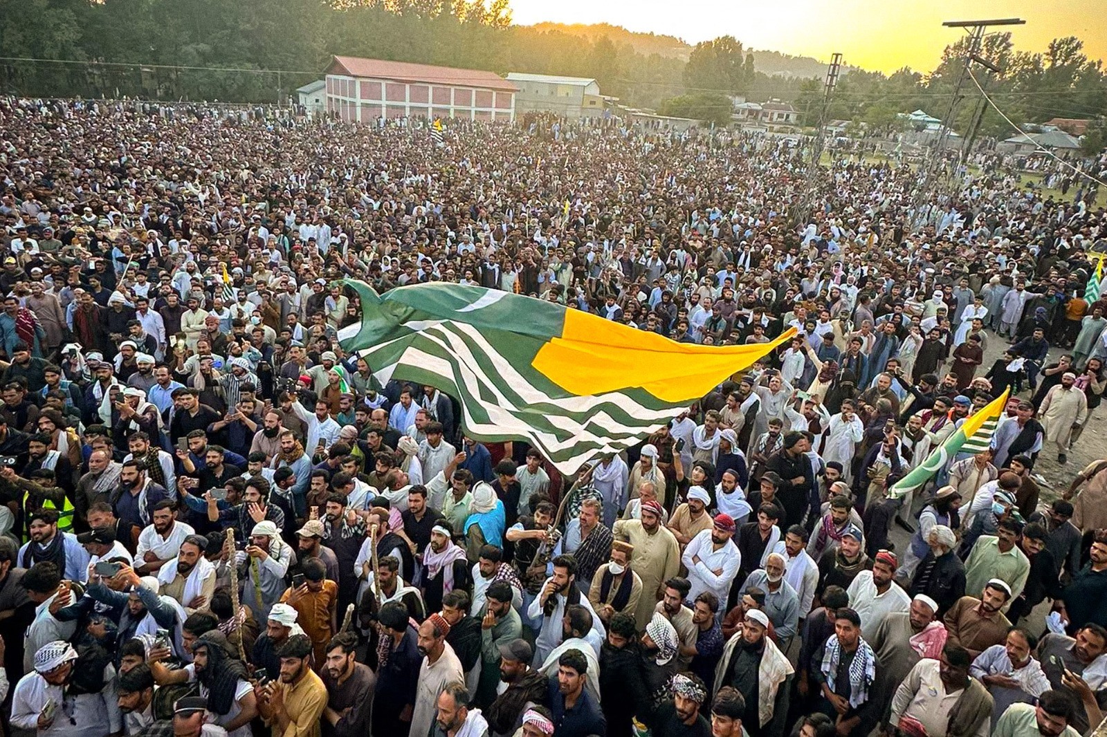 kasmir_main_Image_fair_use